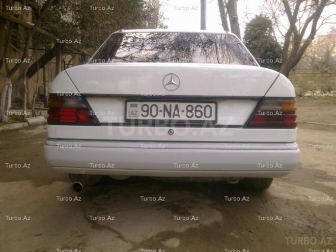Mercedes E 250 1992, 250,000 km - 2.5 l - Bakı