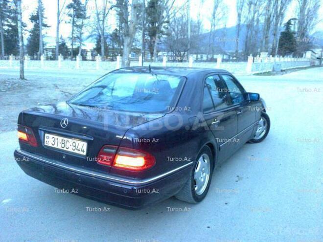 Mercedes E 320 1997, 298,000 km - 3.2 l - Bakı