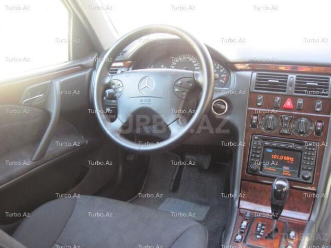 Mercedes E 240 2000, 150,000 km - 2.4 l - Bakı
