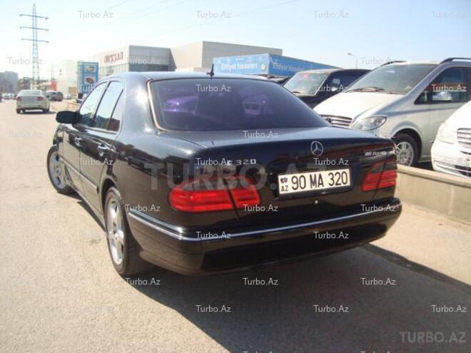 Mercedes E 320 2001, 173,000 km - 3.2 l - Bakı