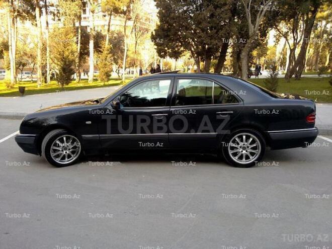 Mercedes E 230 1997, 266,000 km - 2.3 l - Bakı