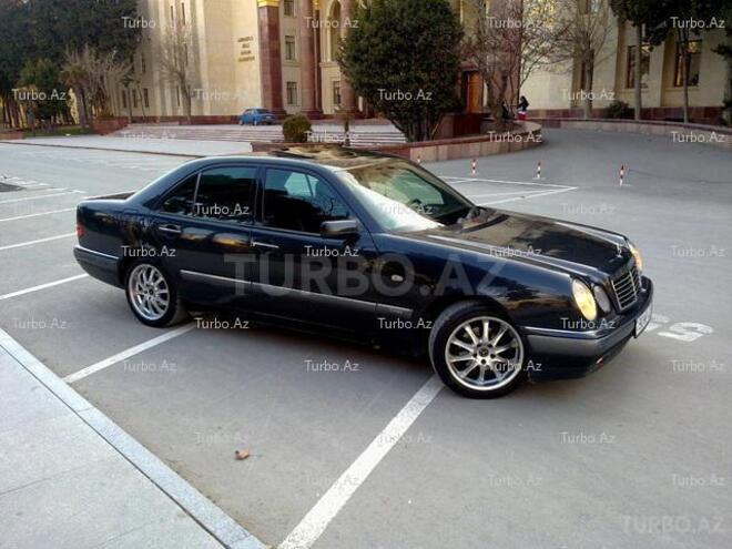 Mercedes E 230 1997, 266,000 km - 2.3 l - Bakı