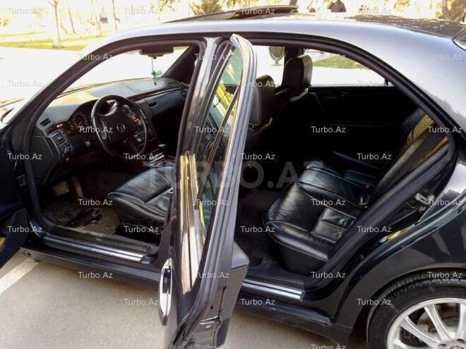 Mercedes E 230 1997, 266,000 km - 2.3 l - Bakı
