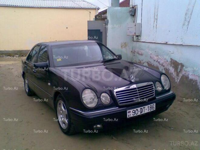 Mercedes E 240 1998, 153,000 km - 2.4 l - Bakı
