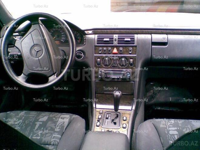 Mercedes E 240 1998, 153,000 km - 2.4 l - Bakı
