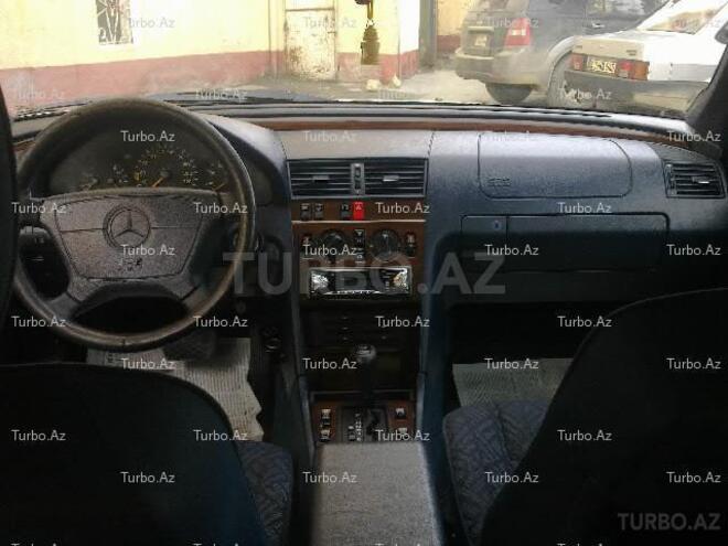 Mercedes C 220 1995, 250,000 km - 2.2 l - Bakı