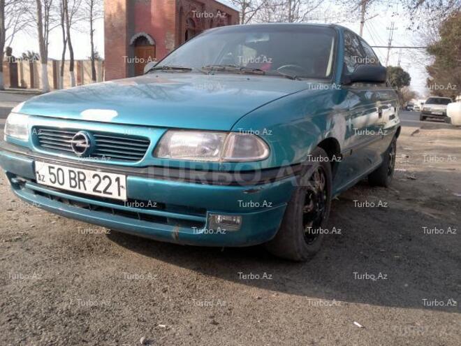 Opel Astra 1995, 367,679 km - 2.0 l - Bakı