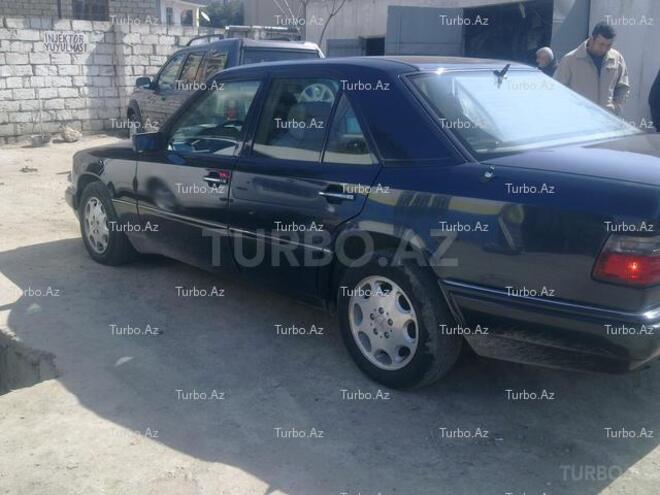 Mercedes E 220 1995, 191,000 km - 2.2 l - Bakı