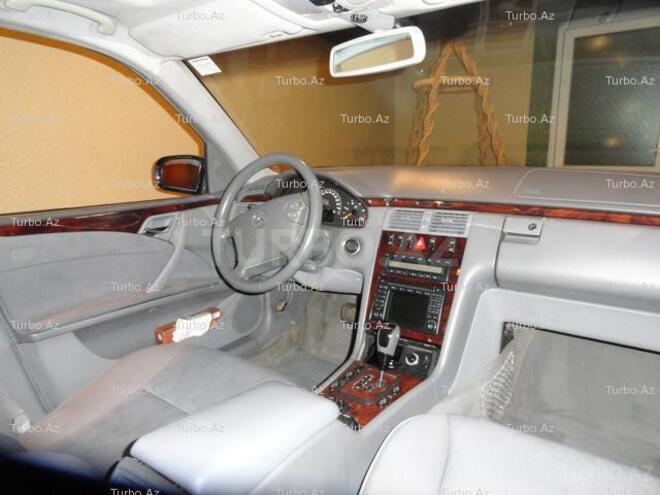 Mercedes E 320 2000, 230,000 km - 3.2 l - Bakı