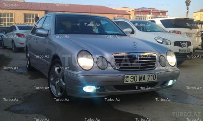 Mercedes E 320 2001, 187,000 km - 3.2 l - Bakı
