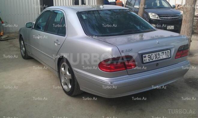 Mercedes E 320 2001, 187,000 km - 3.2 l - Bakı