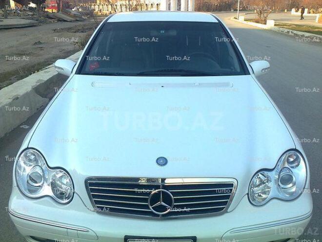 Mercedes C 200 2001, 110,000 km - 2.0 l - Bakı