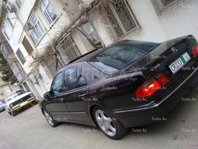 Mercedes E 320 2001, 148,000 km - 3.2 l - Bakı