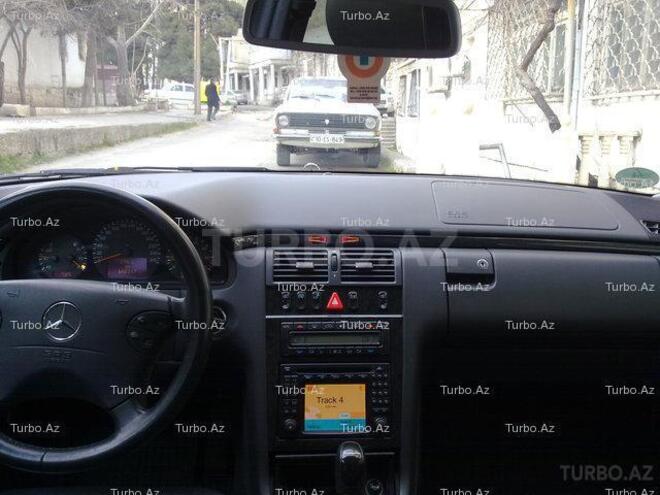 Mercedes E 320 2001, 148,000 km - 3.2 l - Bakı