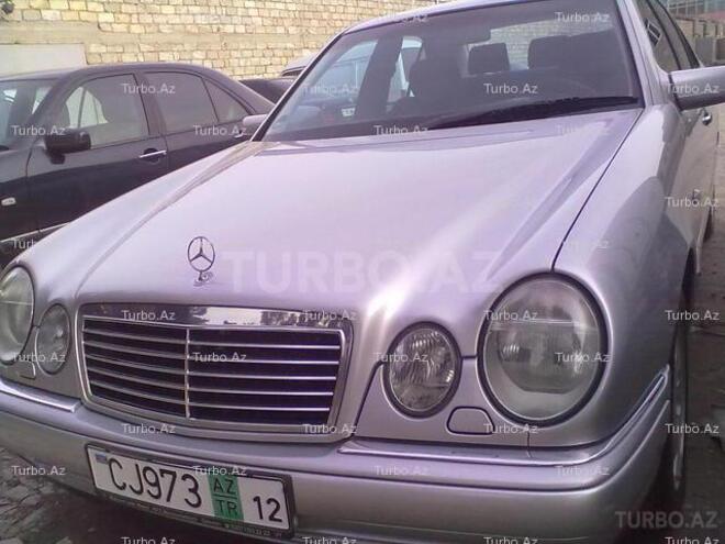 Mercedes E 240 1998, 61,000 km - 2.4 l - Bakı