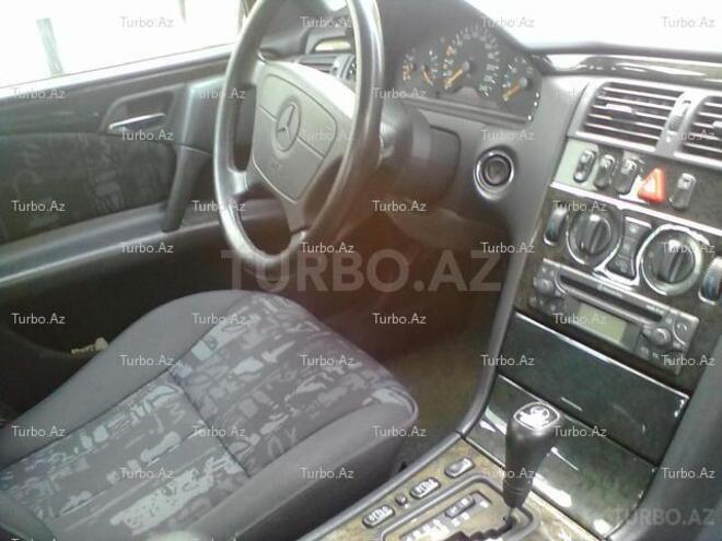Mercedes E 240 1998, 61,000 km - 2.4 l - Bakı