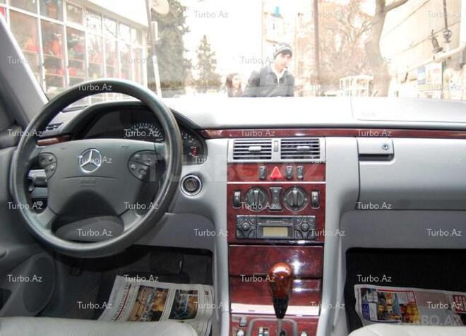 Mercedes E 200 2000, 221,000 km - 2.0 l - Bakı