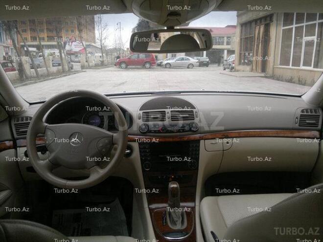 Mercedes E 240 2004, 119,000 km - 2.6 l - Bakı