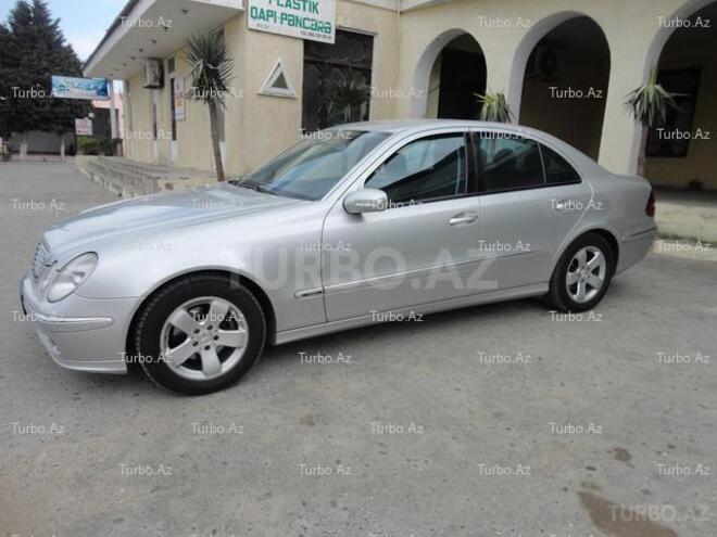 Mercedes E 220 2004, 204,000 km - 2.2 l - Bakı