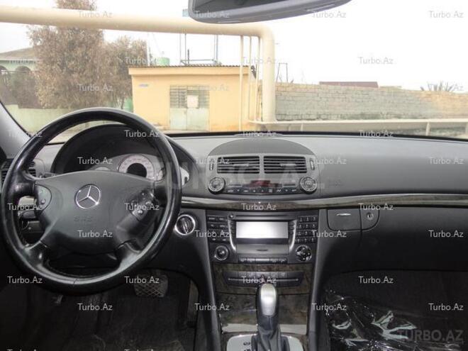 Mercedes E 220 2004, 204,000 km - 2.2 l - Bakı