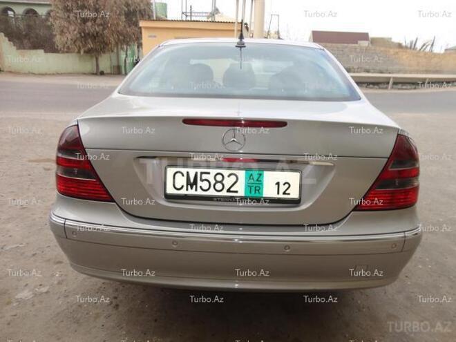Mercedes E 220 2004, 204,000 km - 2.2 l - Bakı