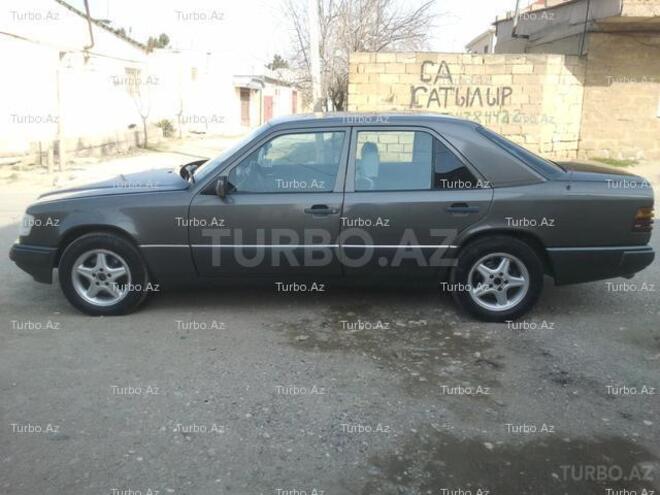 Mercedes E 230 1986, 50,000 km - 2.3 l - Bakı