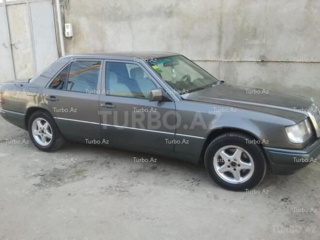 Mercedes E 230 1986, 50,000 km - 2.3 l - Bakı
