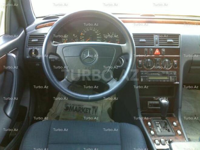Mercedes C 200 1998, 180,000 km - 2.0 l - Bakı