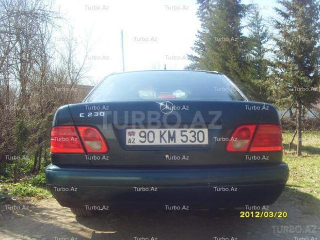 Mercedes E 230 1997, 260,000 km - 2.3 l - Bakı