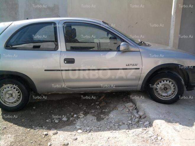 Opel Corsa 1994, 325,000 km - 1.5 l - Bakı