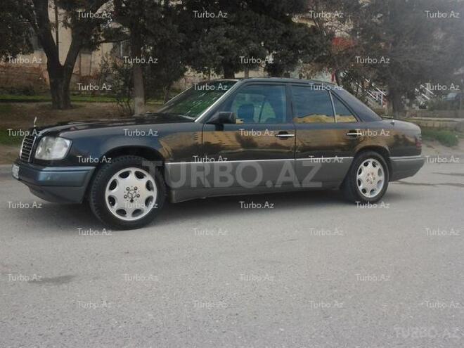 Mercedes E 230 1990, 220,000 km - 2.3 л - Bakı