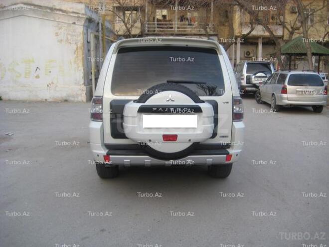 Mitsubishi Pajero 2010, 41,000 km - 3.5 l - Bakı