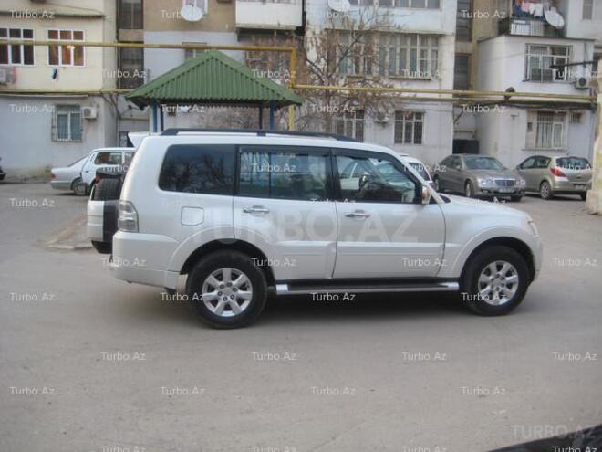 Mitsubishi Pajero 2010, 41,000 km - 3.5 l - Bakı