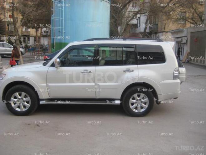 Mitsubishi Pajero 2010, 41,000 km - 3.5 l - Bakı