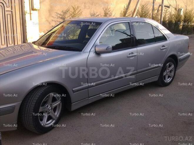 Mercedes E 240 2000, 170,000 km - 2.4 l - Bakı