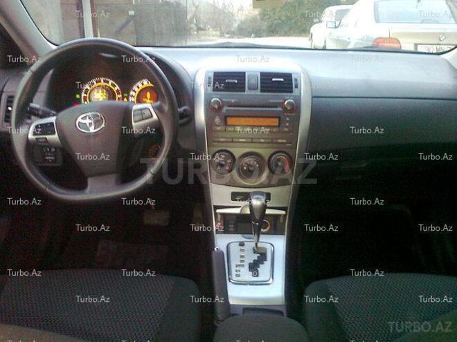 Toyota Corolla 2011, 40,000 km - 1.6 l - Bakı