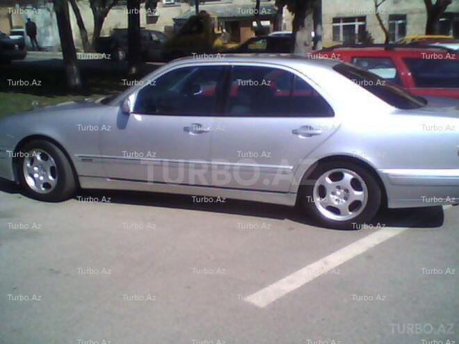 Mercedes E 220 2000, 175,000 km - 2.2 l - Bakı