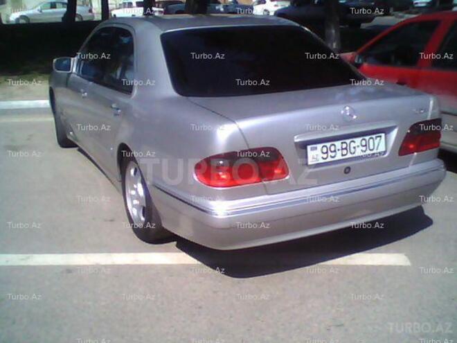 Mercedes E 220 2000, 175,000 km - 2.2 l - Bakı