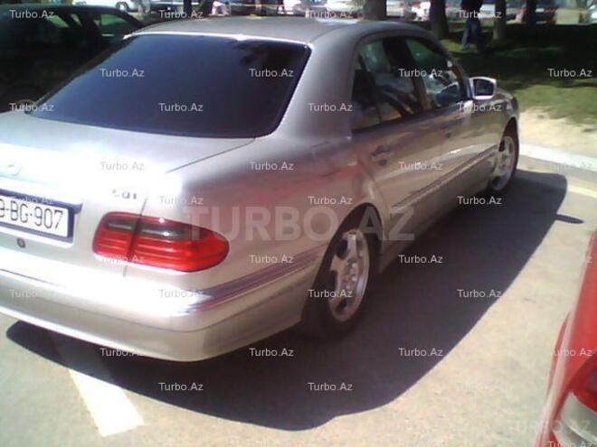 Mercedes E 220 2000, 175,000 km - 2.2 l - Bakı