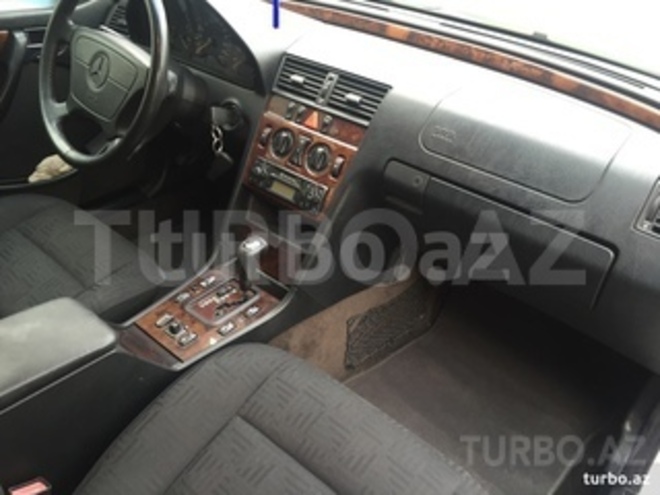 Mercedes C 240 1997, 200,000 km - 2.4 l - Bakı