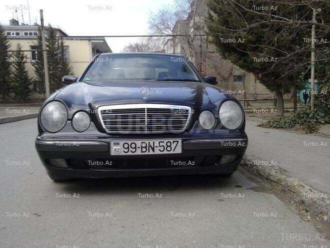 Mercedes E 220 2000, 180,000 km - 2.2 l - Bakı