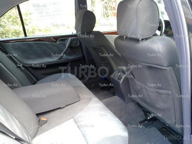 Mercedes E 220 2000, 180,000 km - 2.2 l - Bakı