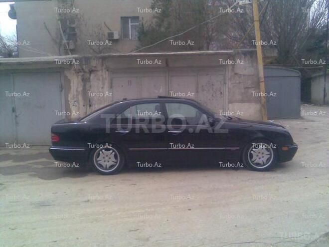 Mercedes E 320 2001, 190,000 km - 3.2 л - Bakı