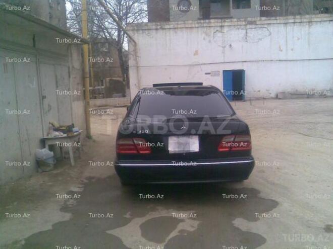 Mercedes E 320 2001, 190,000 km - 3.2 л - Bakı