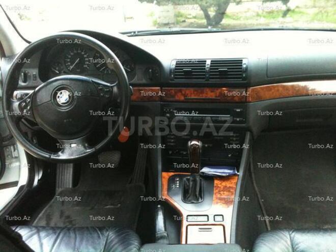 BMW 528 1998, 260,000 km - 2.8 l - Bakı