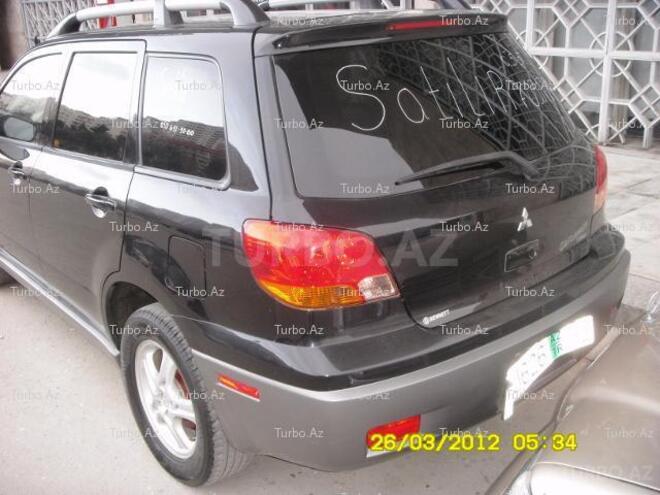 Mitsubishi Outlander 2002, 121,000 km - 2.4 l - Bakı
