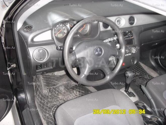Mitsubishi Outlander 2002, 121,000 km - 2.4 l - Bakı