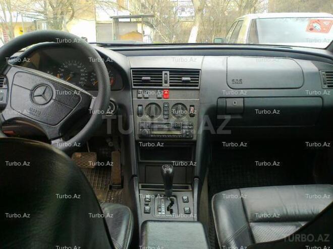 Mercedes C 220 1995, 180,000 km - 2.2 l - Bakı
