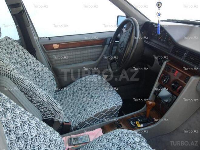 Mercedes E 230 1992, 280,000 km - 2.3 л - Bakı