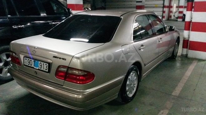 Mercedes E 220 1999, 323,013 km - 2.2 l - Bakı